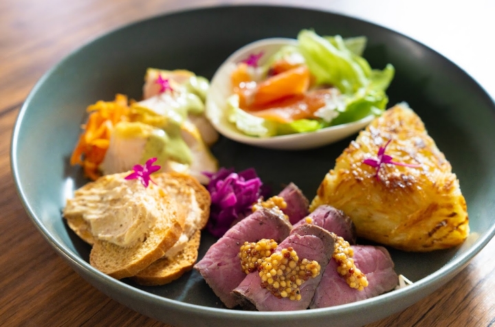 前菜5種盛り【ディナー限定】キッチンさくらの人気メニュー画像